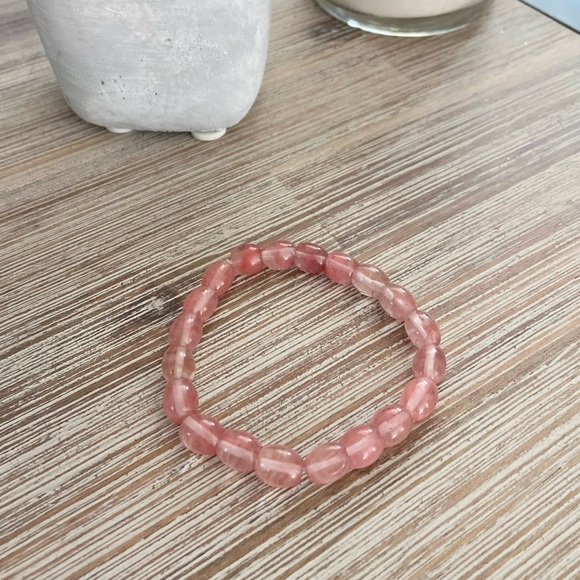 Cherry Quartz Energy Bracelet - Picture 7 of 7